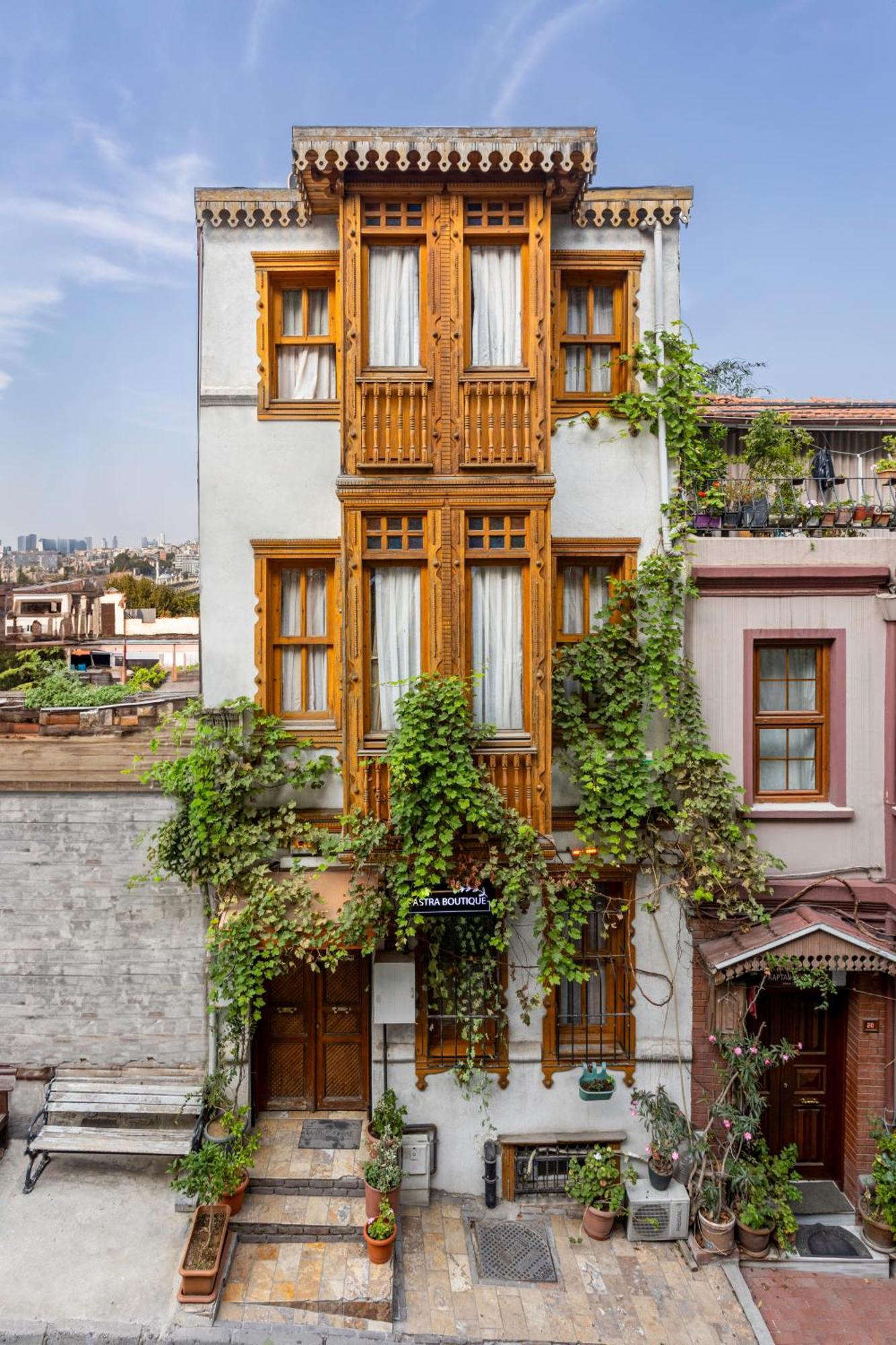 The Astra Hotel Istanbul Exteriör bild